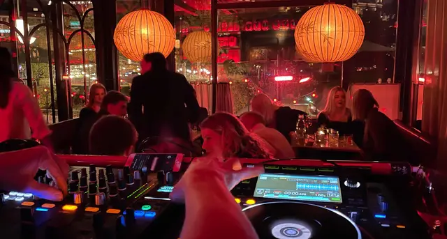 With guests by the booth at Berns Asiatiska