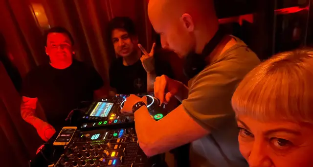 Late night at the decks, Berns Asiatiska